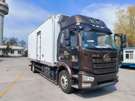 FAW J6L Engineering Emergency Vehicle , Refrigerated Body Trucks 213kw Diesel Fuel Type