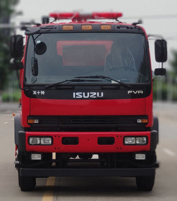 240HP 6 Wheeled Fire Truck With Water Tank 10T Multifunctional