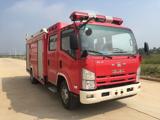 Mini camion de lutte contre l'incendie de 190 HP ISUZU 4X2 4000L avec de la mousse