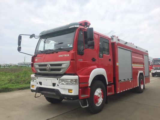 HOWO Double Cabin Forest Fire Truck 266HP With Water Foam 6000L Capacity