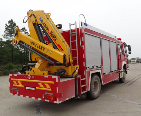 Howo Fire Fighting Light Rescue Fire Truck 228KW 4x2 With 5 Ton Crane