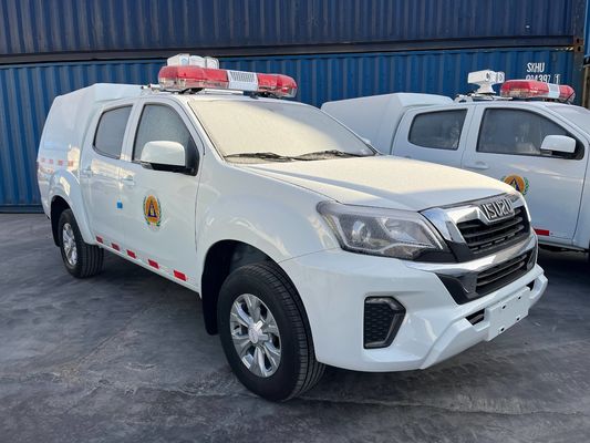 Pickup Petit camion de secours d'urgence avec une capacité de 2 à 6 personnes et des capacités de lutte contre les incendies